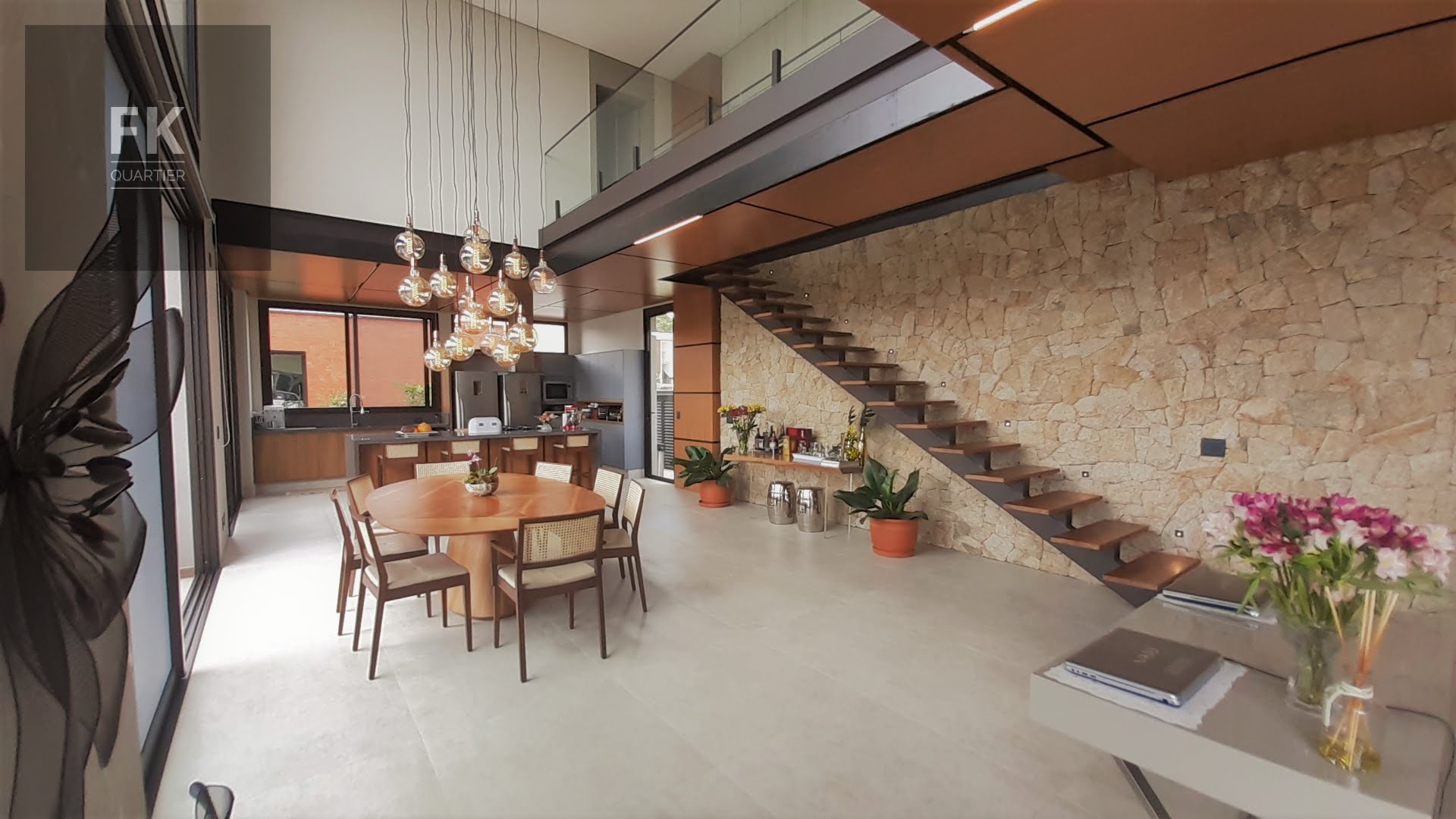 Casa para alugar com 3 quartos, 7 banheiros, 4 vagas e 400m² no Alphaville, Santana de Parnaíba — foto principal