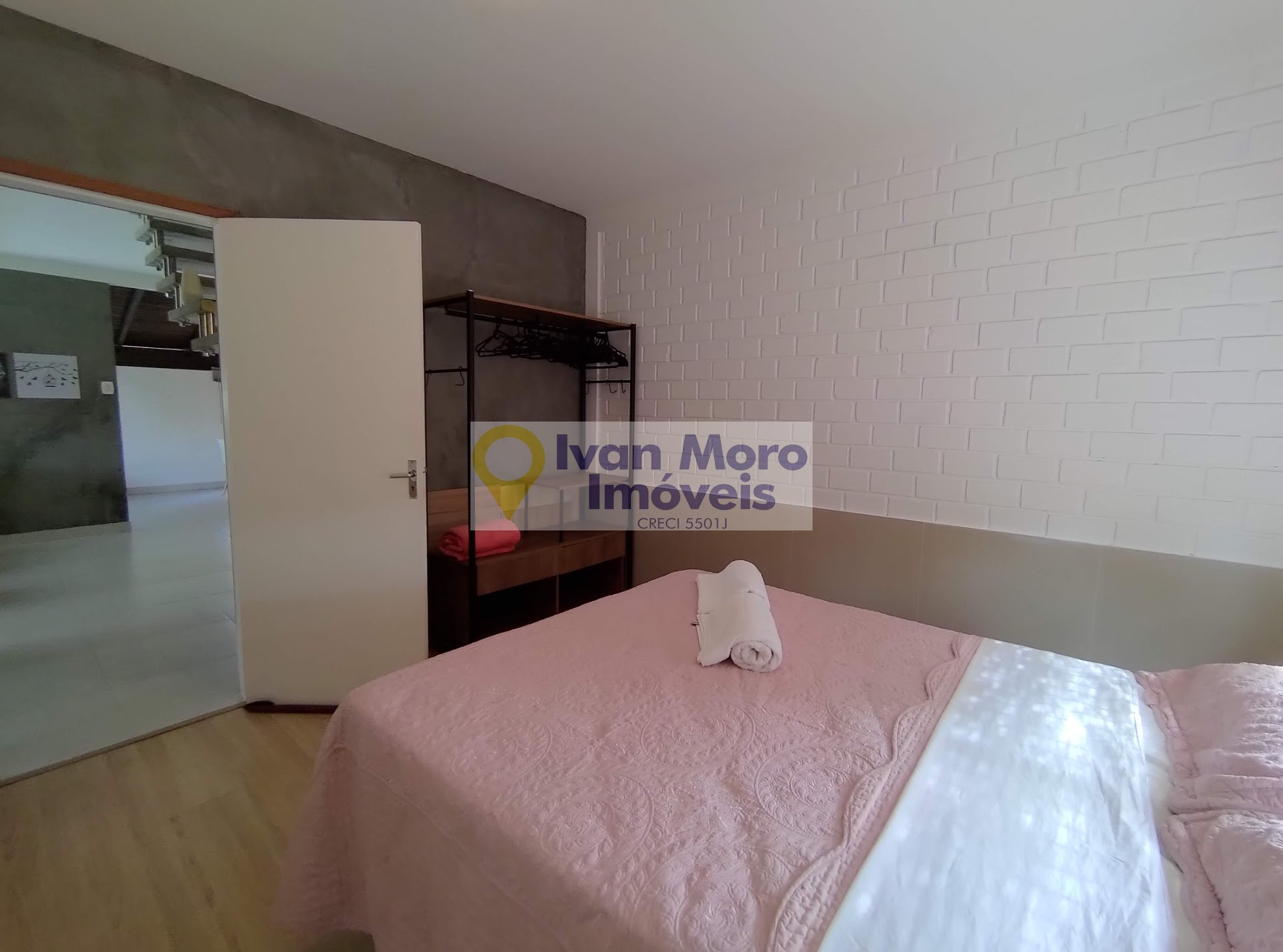 Casa para alugar com 4 quartos, 1 suíte, 4 vagas e 250m² no Daniela, Florianópolis (SC) — foto 27 de 30