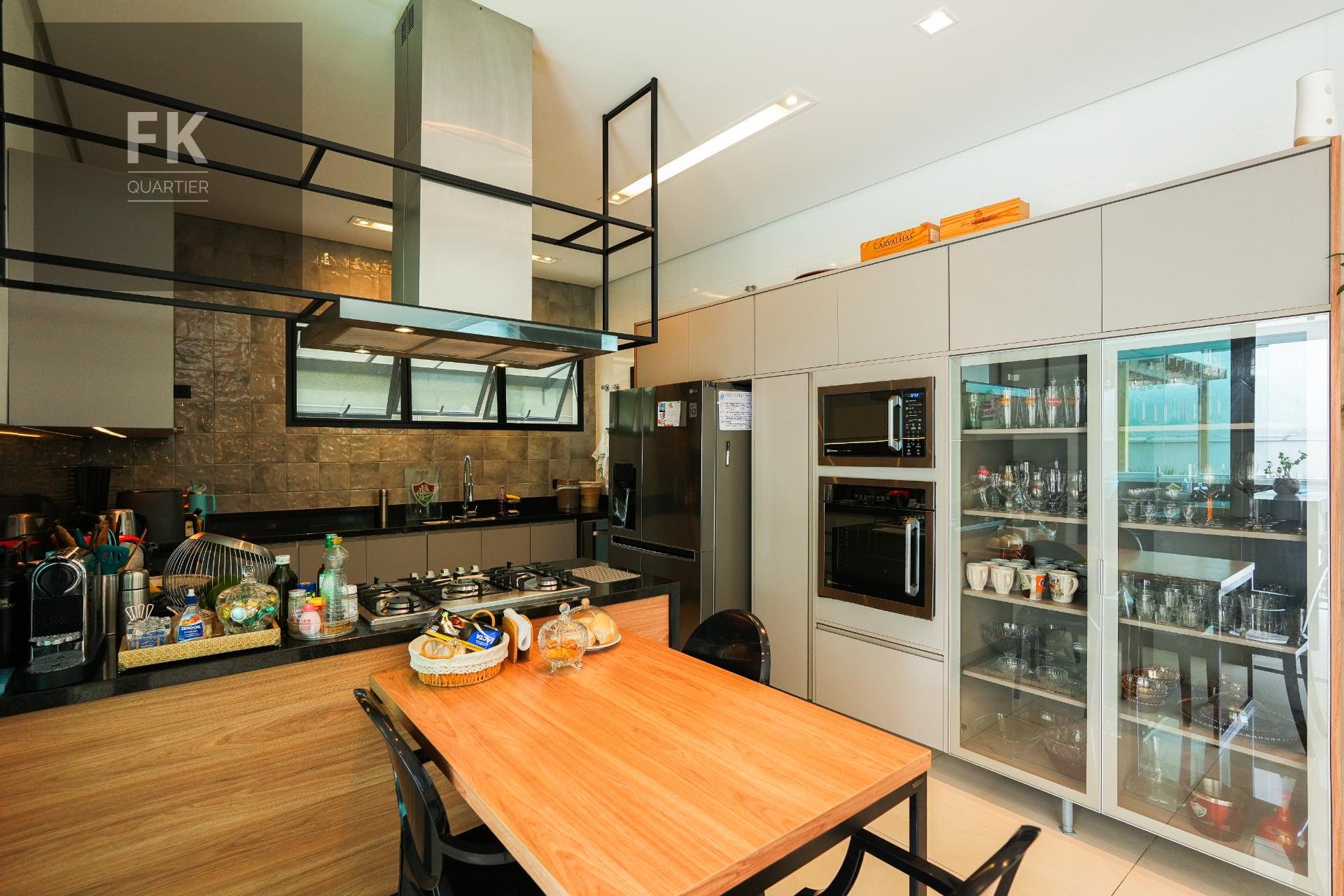 Casa à venda com 4 quartos, 4 suítes, 4 vagas e 471m² no Alphaville, Santana de Parnaíba (SP) — foto 14 de 30