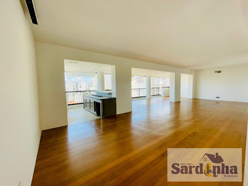 Apartamento à Venda e Locação em Sumaré SP, 215m², 3 Suítes