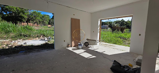 Casa à Venda em Arraial D'Ajuda: 2 Dorms, 200m², R$600mil