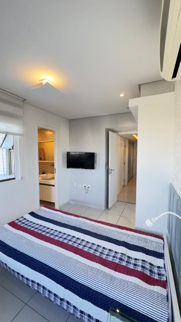 Apartamento à venda com 4 quartos, 4 suítes, 3 vagas e 230m² no Torre, Recife (PE) — foto 24 de 30