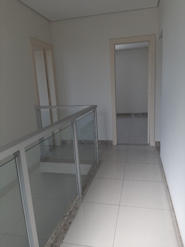 Casa à venda com 5 quartos, 2 suítes, 5 vagas e 245m² no Sao Joao Batista (venda Nova), Belo Horizonte (MG) — foto 8 de 30