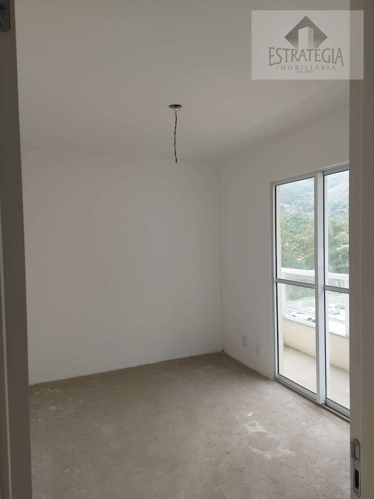 Apartamento à venda com 2 quartos, 1 banheiro, 1 vaga e 60m² no Corrêas, Petrópolis (RJ) — foto 9 de 13