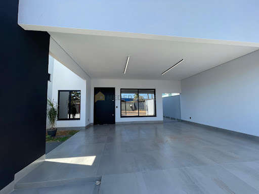 Casa à venda no módulo 05-  Juína