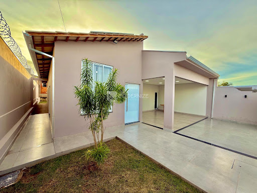 Casa em Loteamento Residencial e Comercial Jardim Athenas  -  Catalão