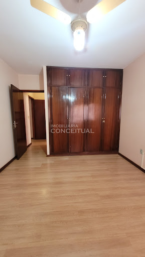 Quarto 1 - Armário