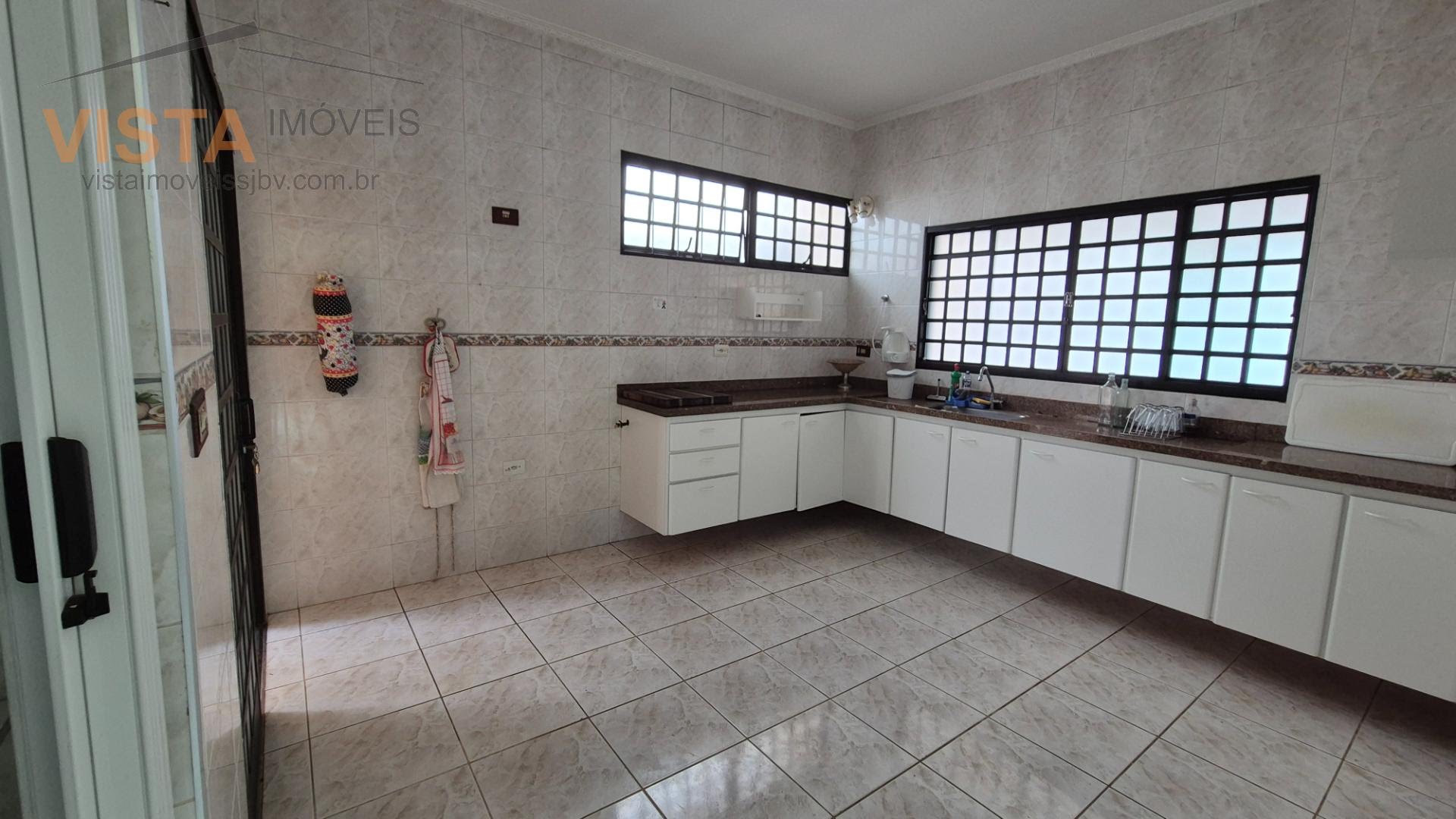 Casa à venda com 3 quartos, 1 suíte e 2 vagas no Jardim Nova São João, São João da Boa Vista (SP) — foto 8 de 27