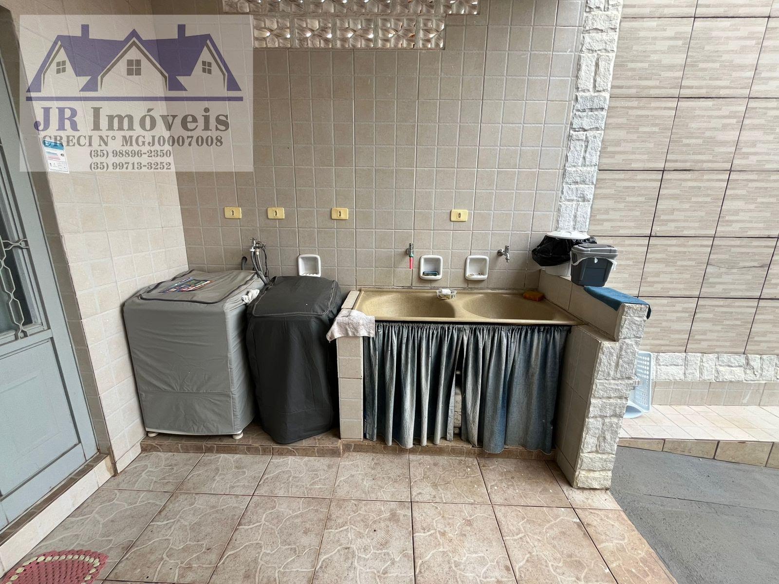 Casa à venda com 3 quartos, 3 banheiros e 210m² no Jardim Beira Rio, Piranguinho (MG) — foto 11 de 25