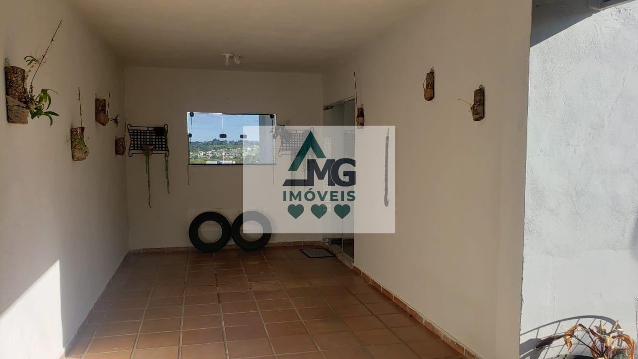 Casa à venda com 4 quartos e 3 banheiros no Chácara das Rosas, Três Corações (MG) — foto 9 de 23