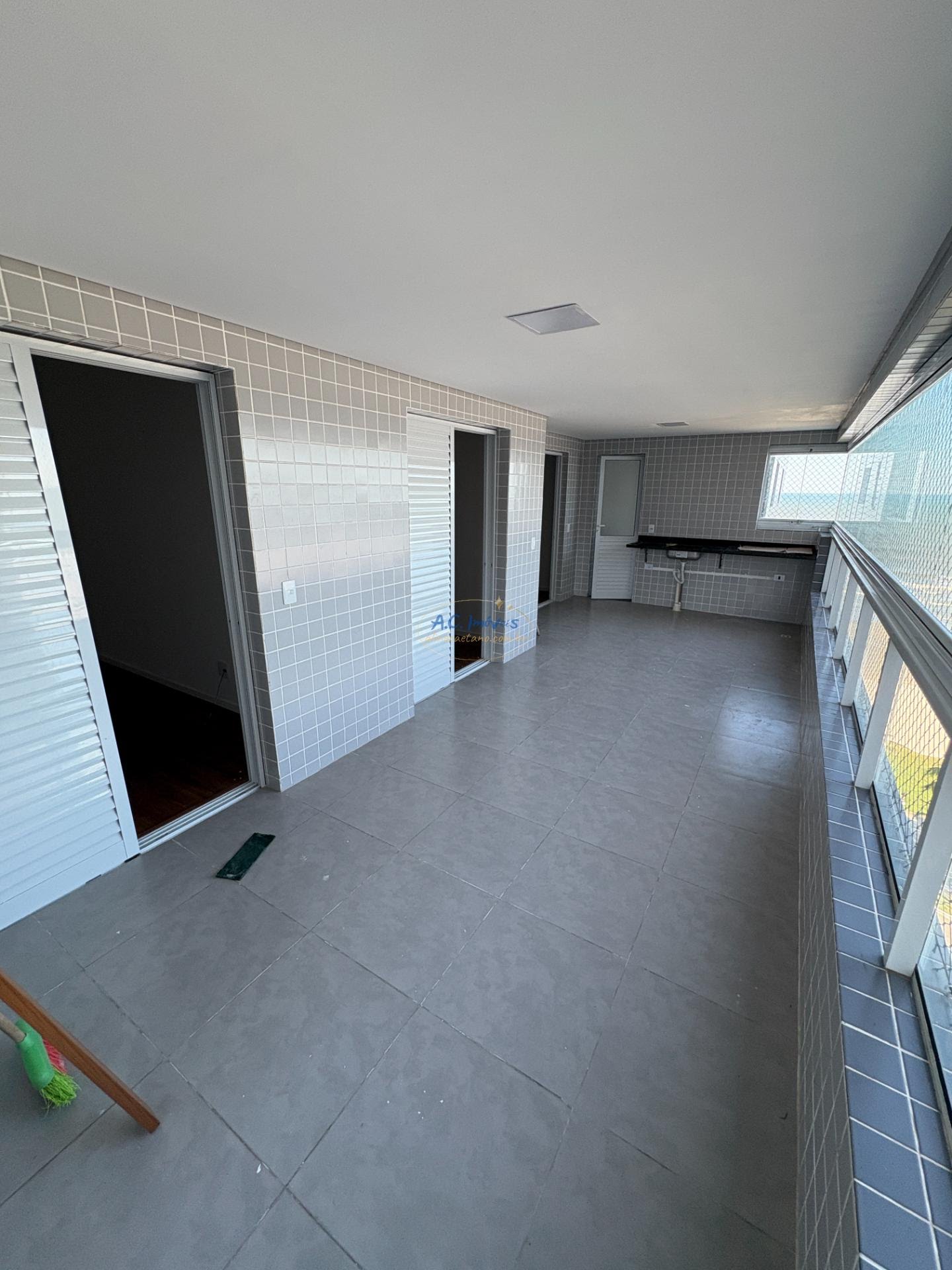 Apartamento à venda com 3 quartos, 1 suíte, 2 vagas e 112m² no Vilamar, Praia Grande (SP) — foto 13 de 30