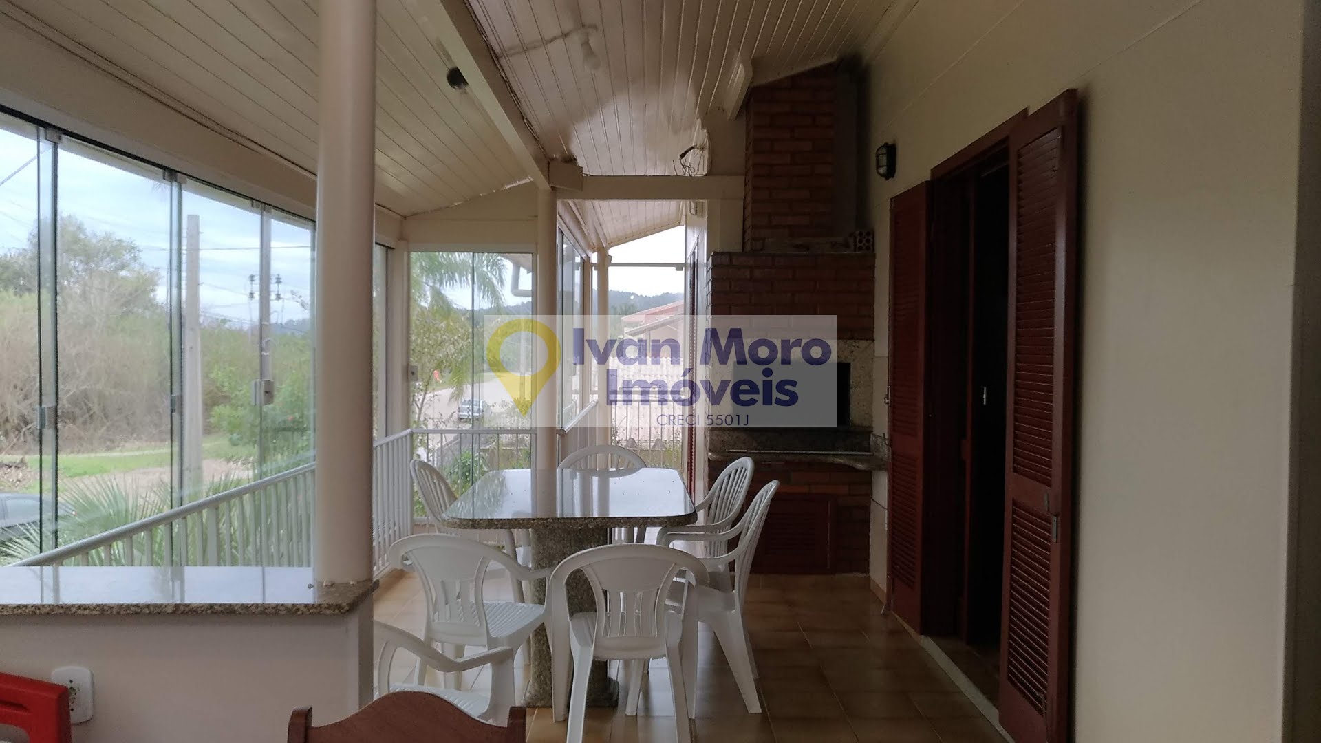 Casa para alugar com 4 quartos, 1 suíte, 4 vagas e 200m² no Daniela, Florianópolis (SC) — foto 13 de 30