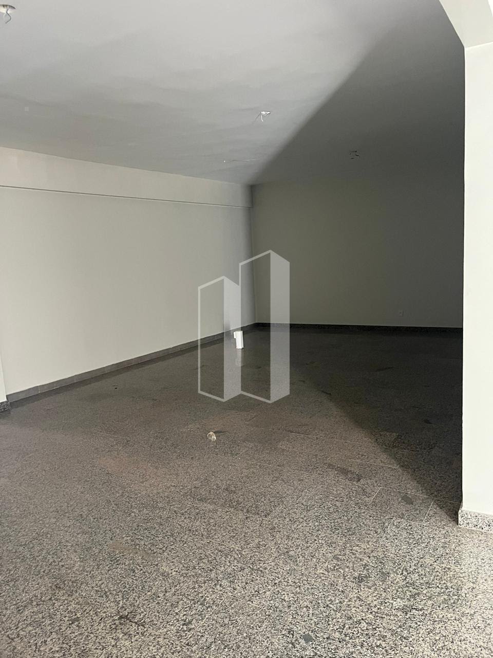 Comercial à venda com 5 banheiros, 8 vagas e 1200m² no Setor Bela Vista, Goiânia (GO) — foto 27 de 30