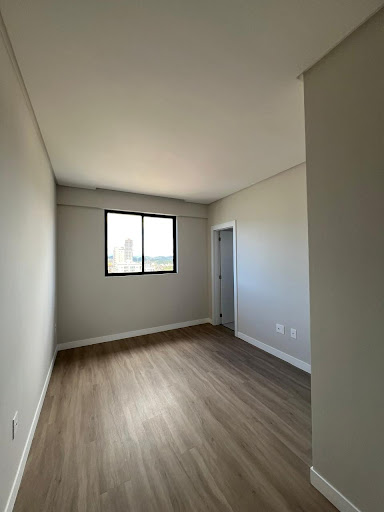 Apartamento 03 Dorm. em Balneário Perequê  -  Porto Belo