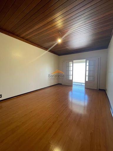 Casa em Jardim América  -  Bragança Paulista