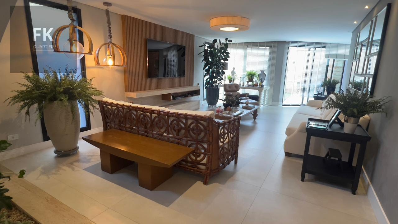 Casa à venda com 5 quartos, 4 suítes, 4 vagas e 300m² no Alphaville, Santana de Parnaíba (SP) — foto 5 de 30