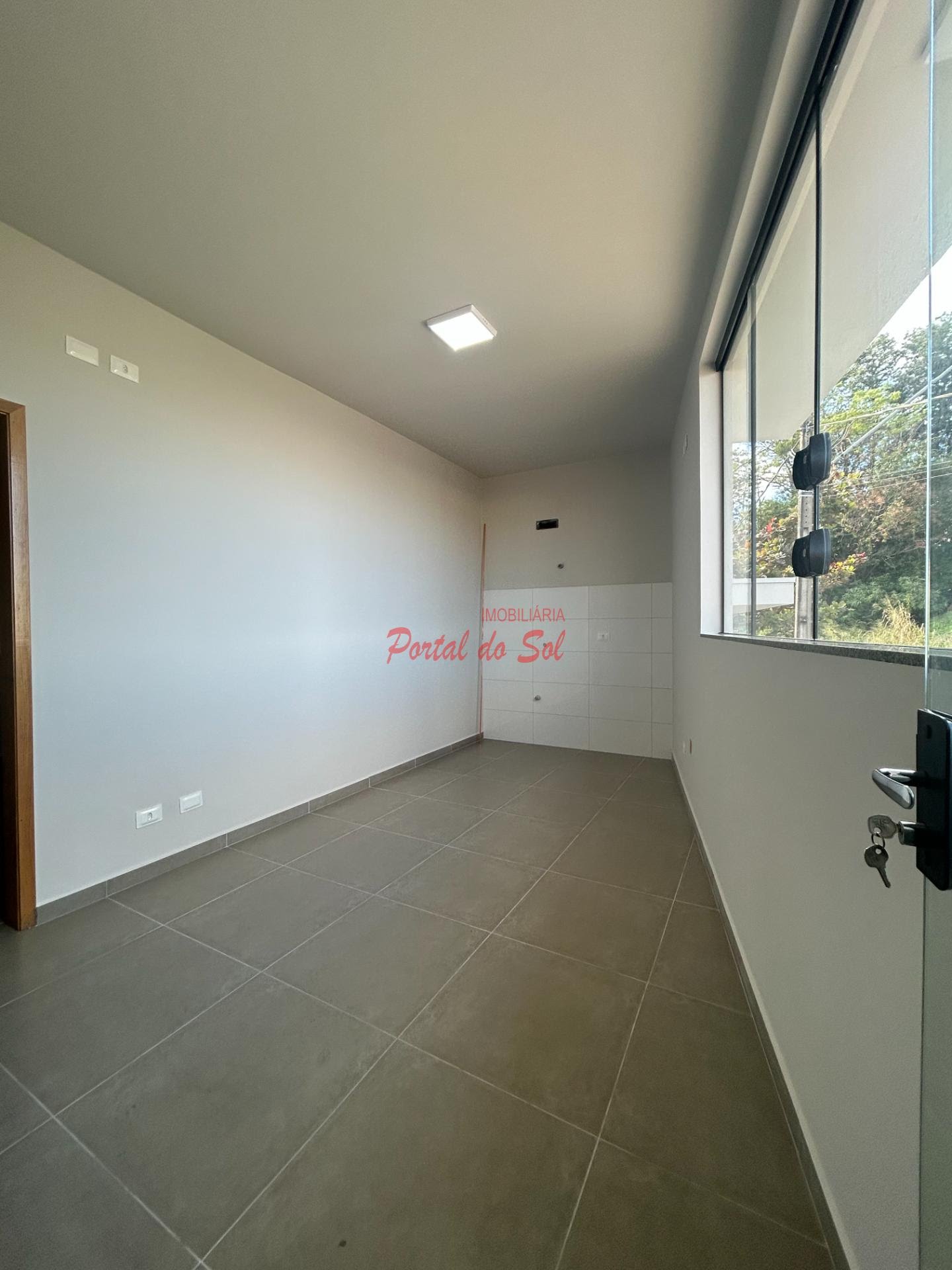 Comercial para alugar com 2 banheiros e 415m² no Vila Claro III, Santo Antônio da Platina (PR) — foto 10 de 11