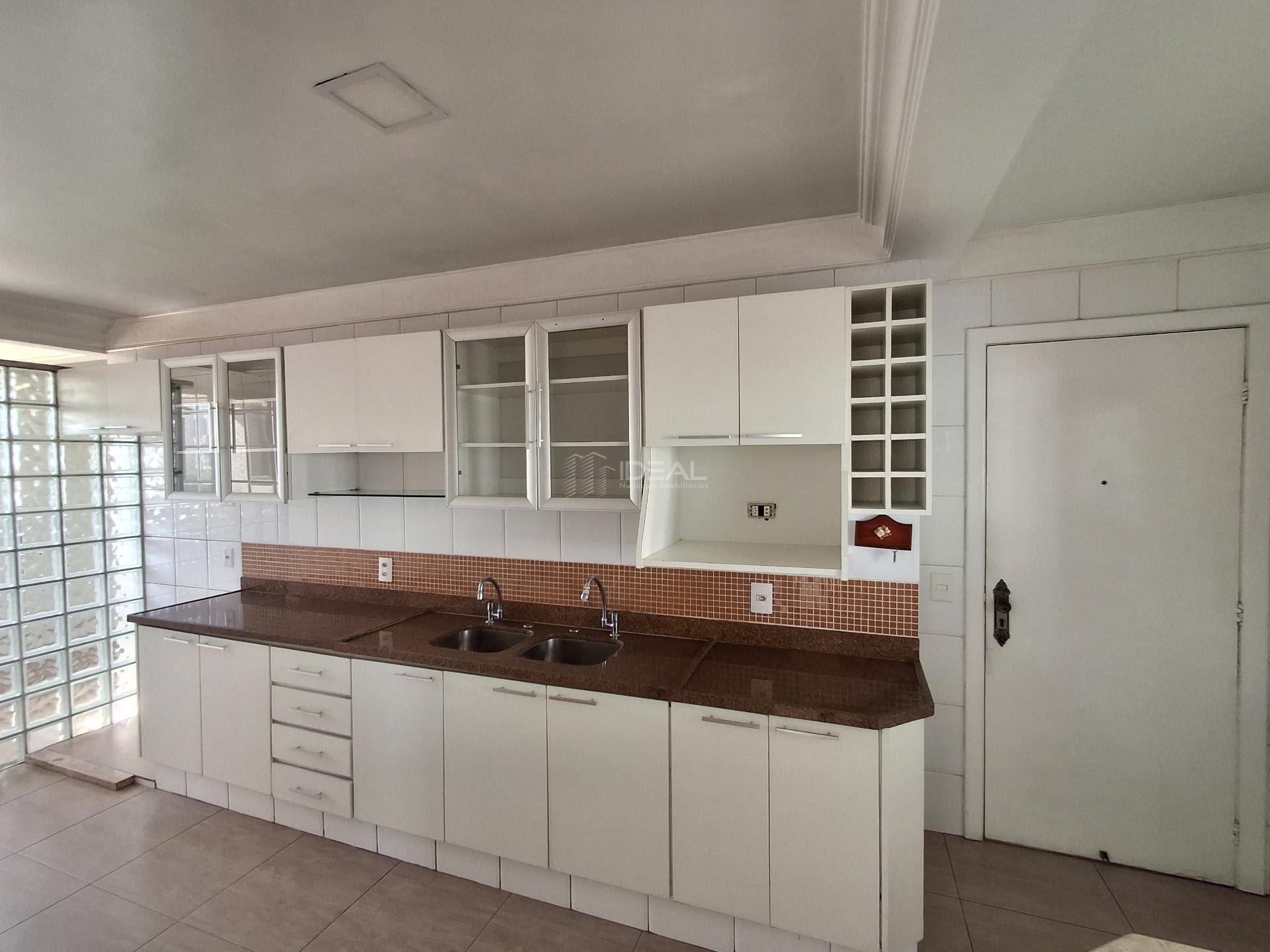 Apartamento à venda com 3 quartos, 2 suítes e 2 vagas no Centro, Campos dos Goytacazes (RJ) — foto 11 de 30