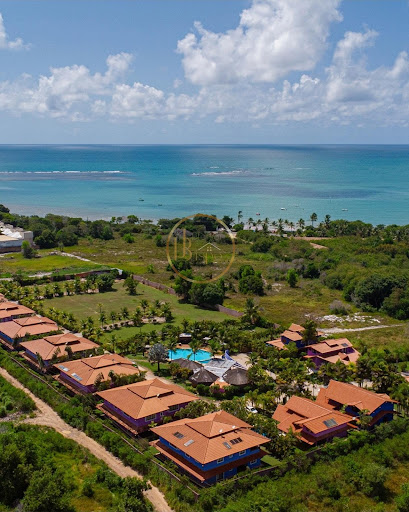 Duplex à Venda em Praia de Mutá, Porto Seguro – 2 Suítes, 90m²