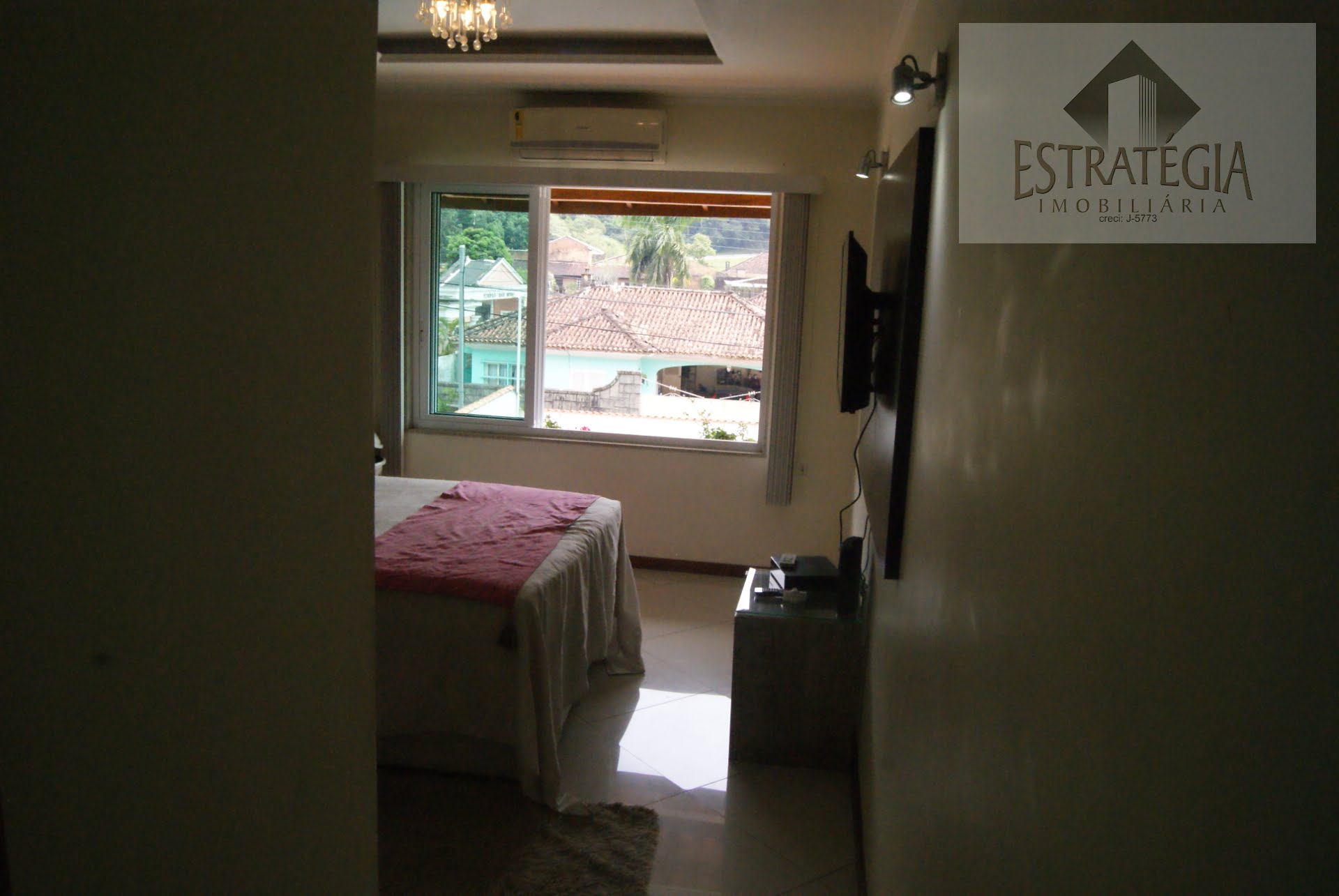 Casa à venda com 5 quartos, 4 suítes, 6 vagas e 260m² no Quitandinha, Petrópolis (RJ) — foto 14 de 30