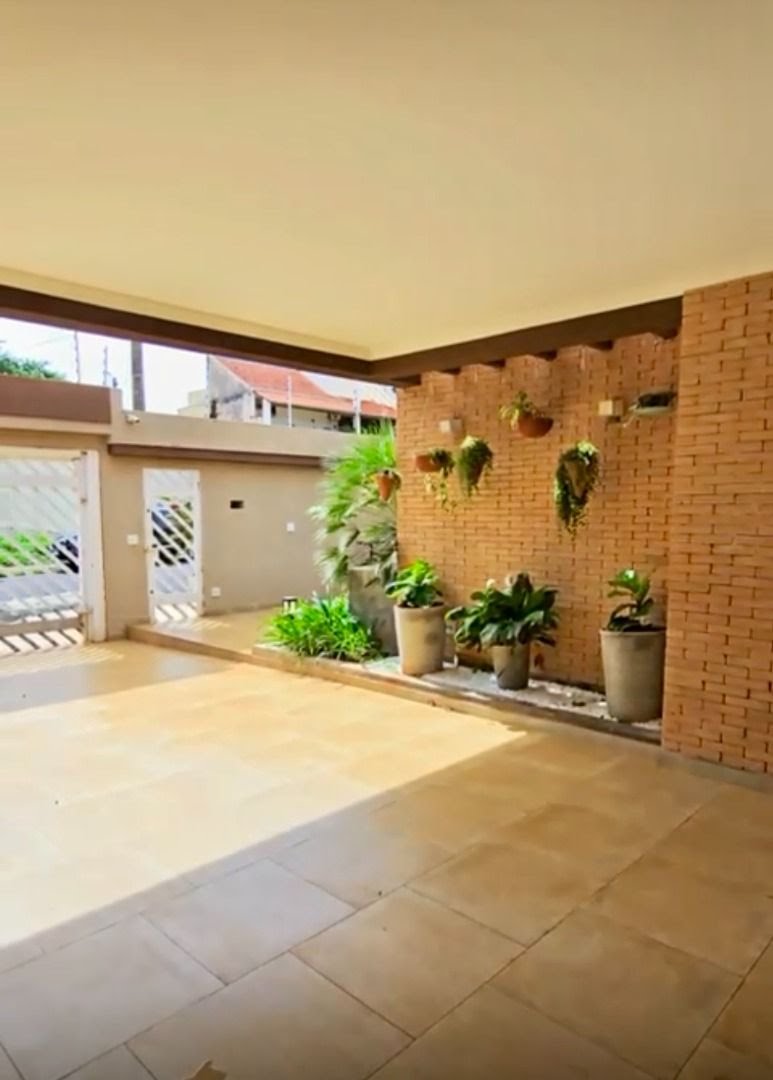 Casa à venda com 4 quartos, 4 suítes e 400m² no Jardim Califórnia, Ribeirão Preto (SP) — foto 2 de 18