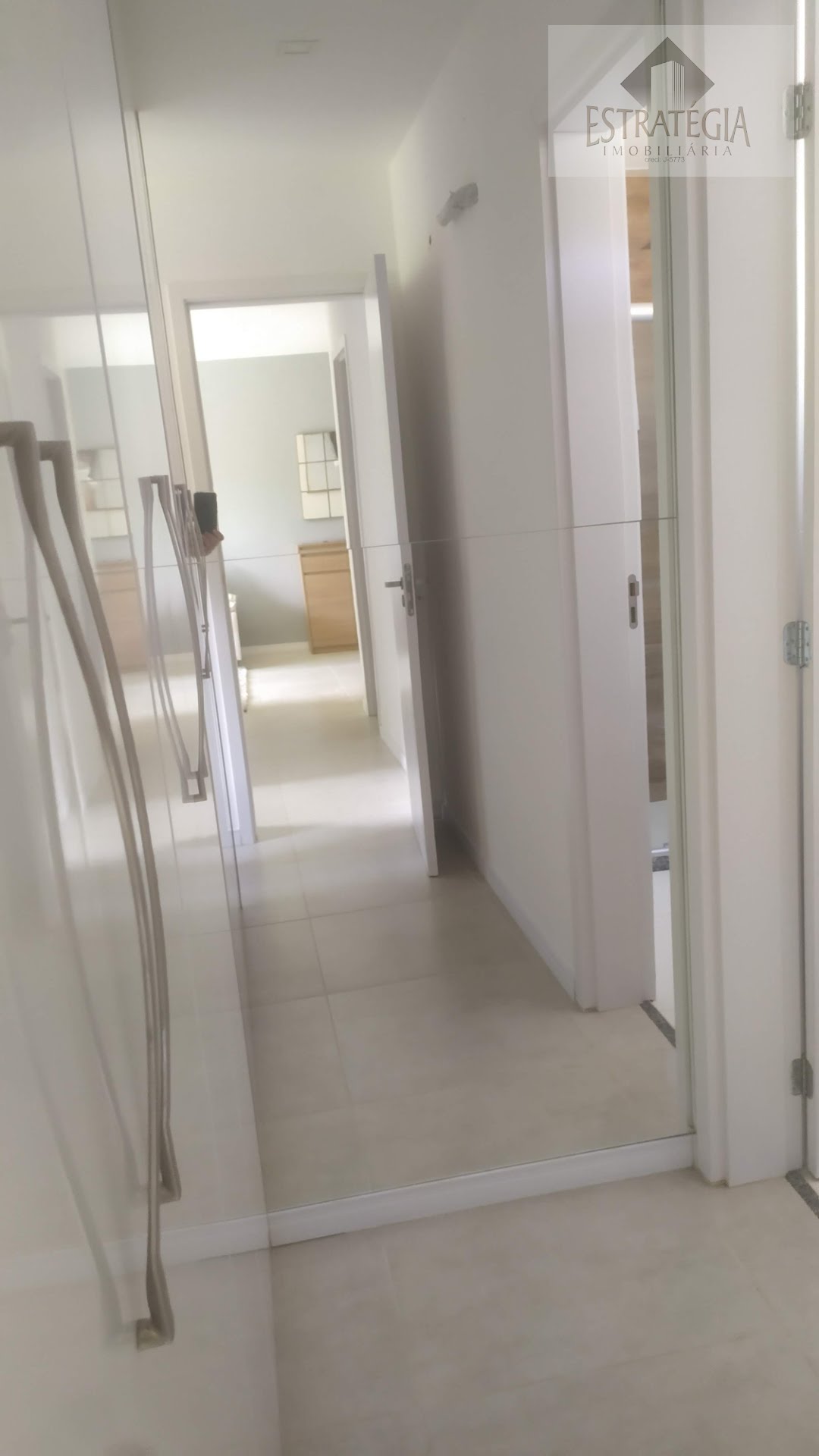 Apartamento à venda com 2 quartos, 1 suíte, 1 vaga e 82m² no Samambaia, Petrópolis (RJ) — foto 8 de 14