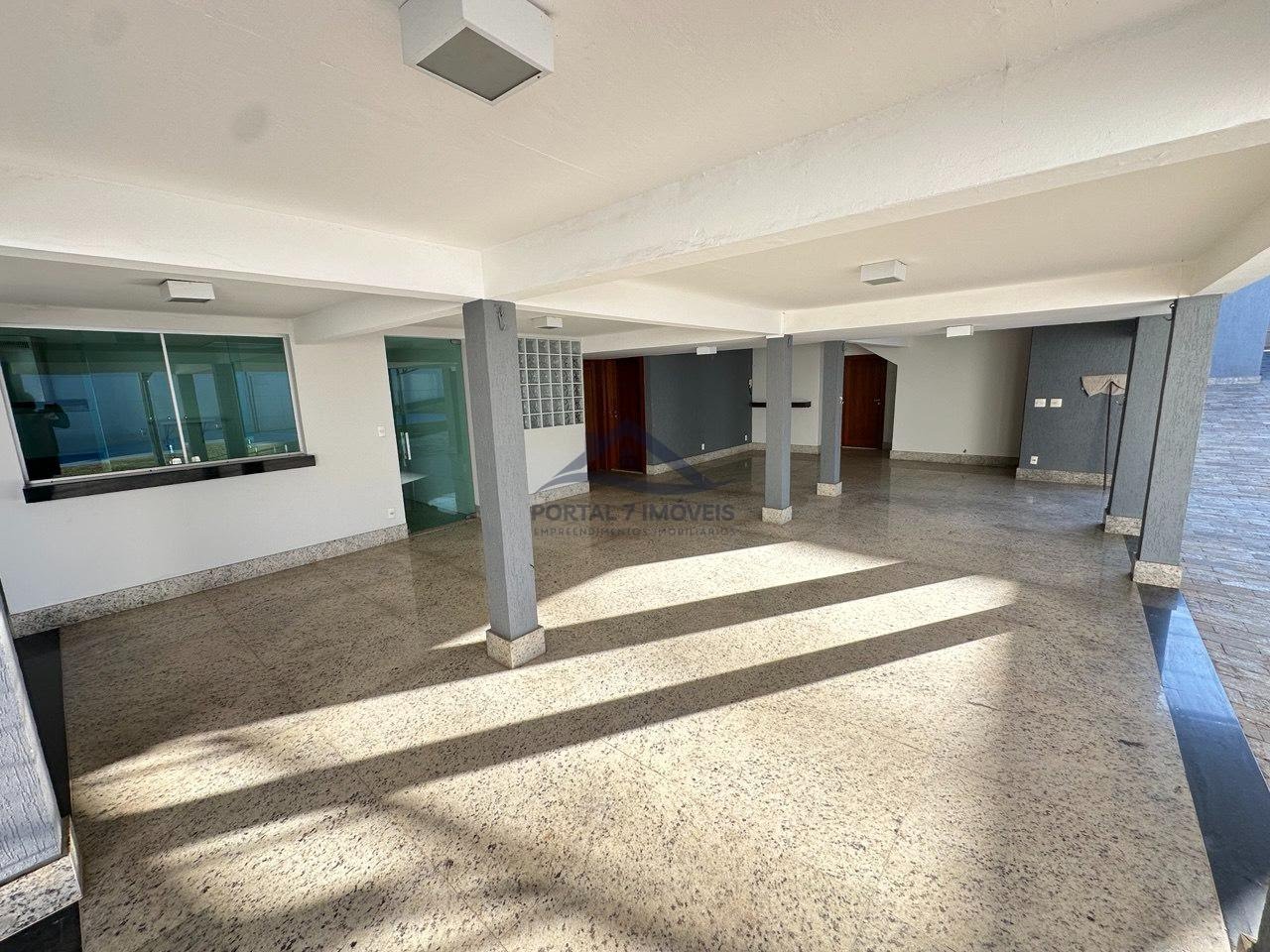 Casa à venda com 4 quartos, 2 suítes, 6 vagas e 290m² no Jardim Arizona, Sete Lagoas (MG) — foto 7 de 10