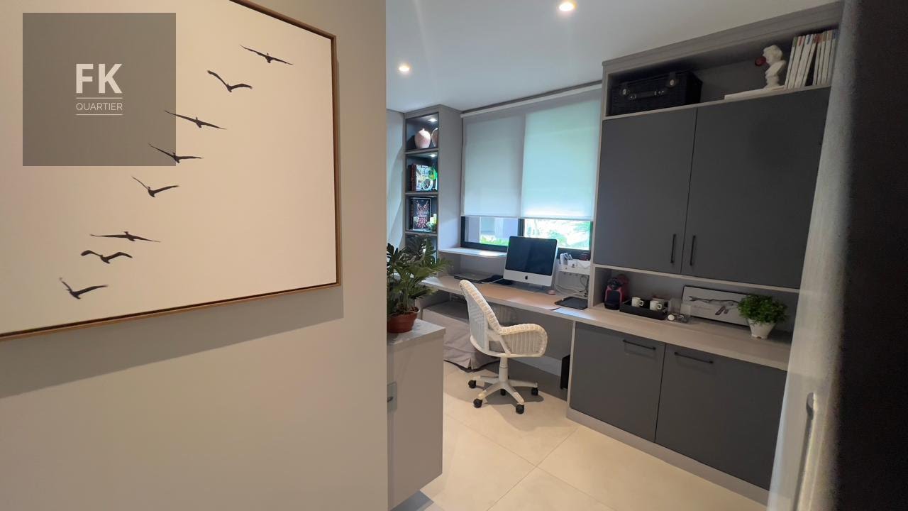 Casa à venda com 5 quartos, 4 suítes, 4 vagas e 300m² no Alphaville, Santana de Parnaíba (SP) — foto 18 de 30