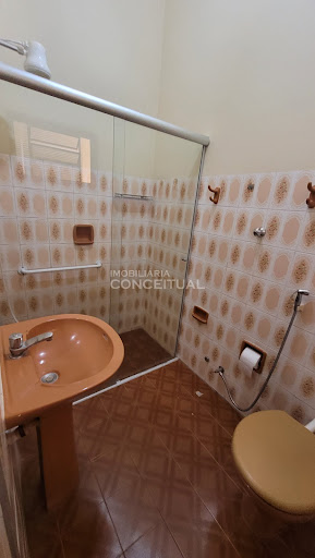 Quarto 1 - Banheiro