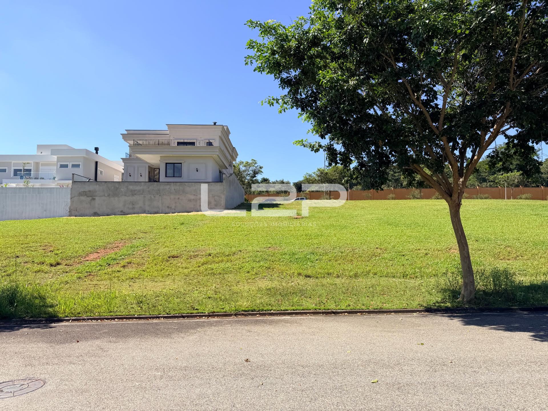 Terreno à venda com 459m² de terreno no Alphaville Jundiaí, Jundiaí — foto principal