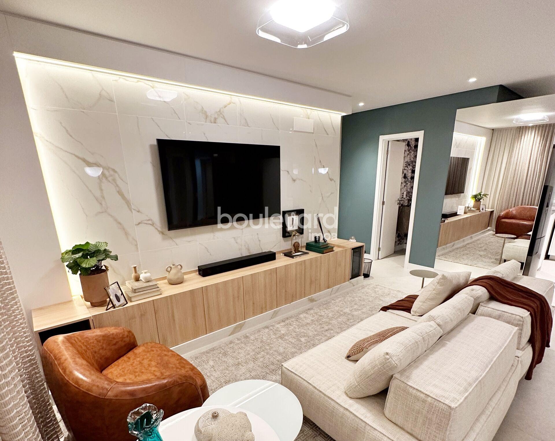 Apartamento à venda com 3 quartos, 3 banheiros, 2 vagas e 107m² no Centro, Florianópolis — foto principal