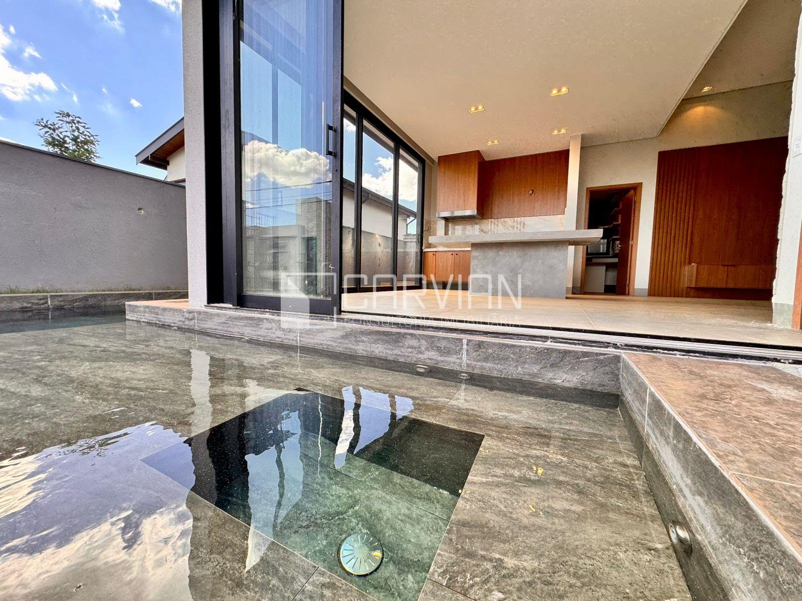 Casa à venda com 3 quartos, 3 suítes, 4 vagas e 229m² no Residencial Alto do Castelo, Ribeirão Preto (SP) — foto 5 de 29