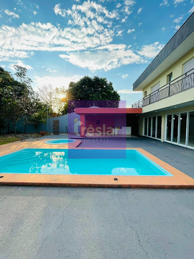 Casa à venda no Jardim Progresso, Três Lagoas: 3 suítes, 5 banheiros | R$ 1,6 mi