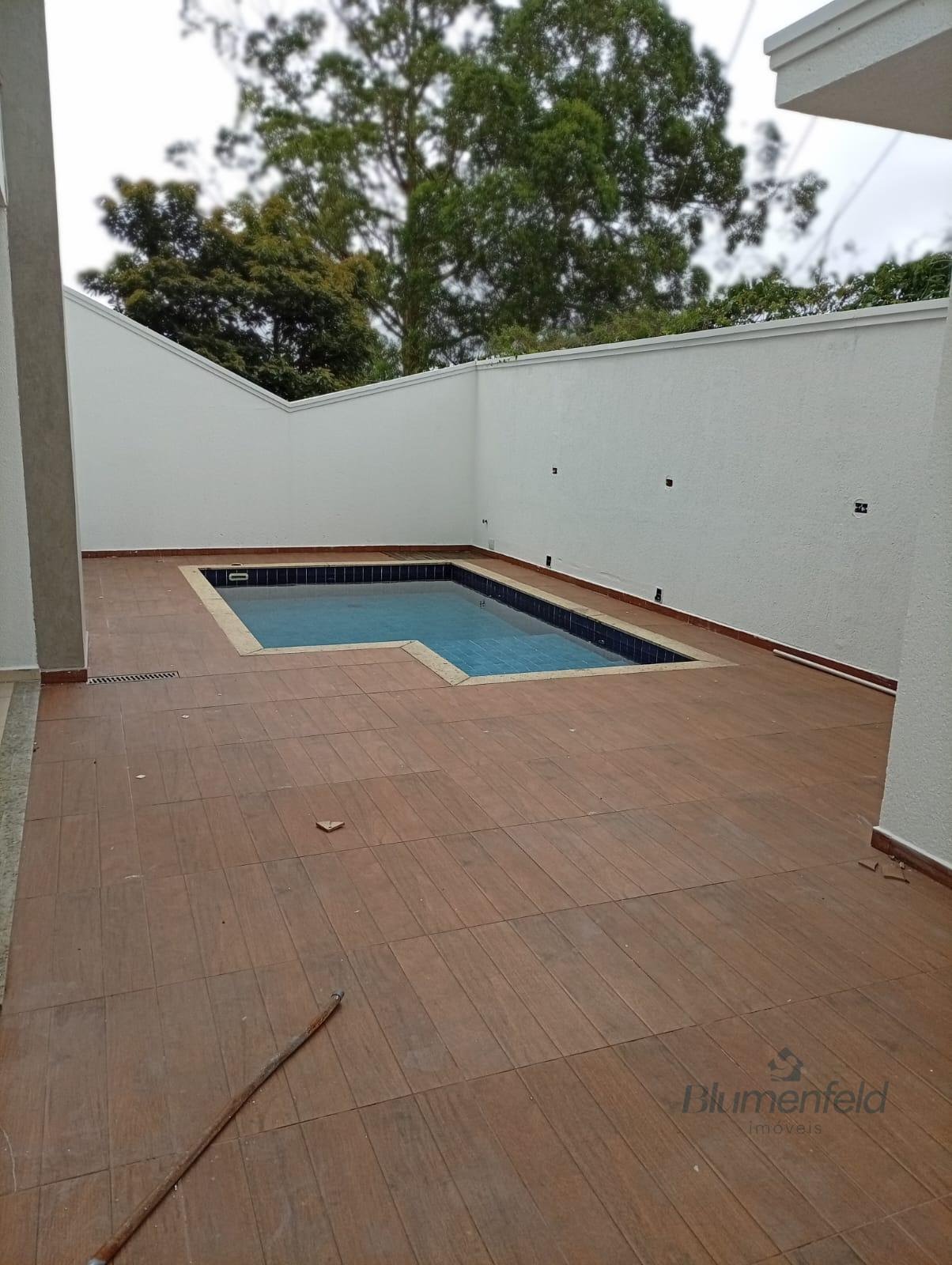 Casa à venda com 4 quartos, 4 suítes, 3 vagas e 311m² no Condominio Arujazinho V, Arujá (SP) — foto 27 de 30