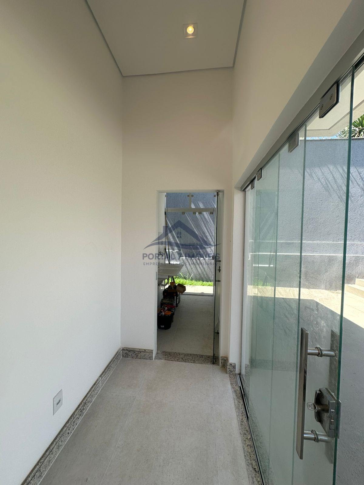 Casa à venda com 2 quartos, 1 suíte, 3 vagas e 117m² no Flórida, Sete Lagoas (MG) — foto 17 de 21