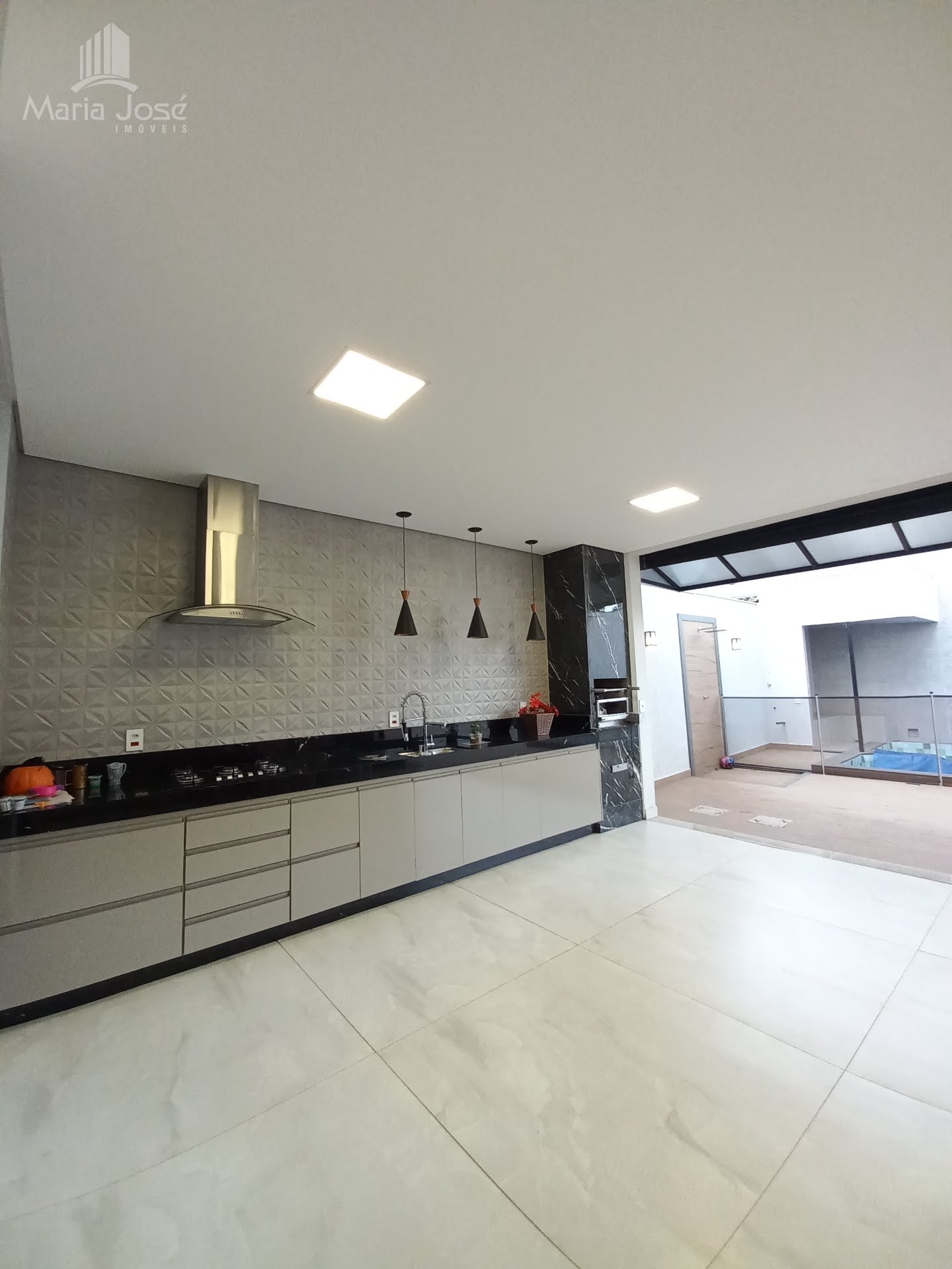 Casa à venda com 3 quartos, 2 suítes, 2 vagas e 230m² no Condomínio Parque das Nogueiras, Sete Lagoas (MG) — foto 26 de 30