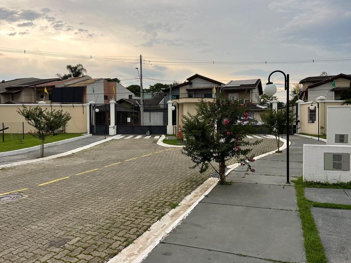 Casa à venda com 3 quartos, 1 suíte, 2 vagas e 107m² no Vila Sao Geraldo, Taubaté (SP) — foto 24 de 25