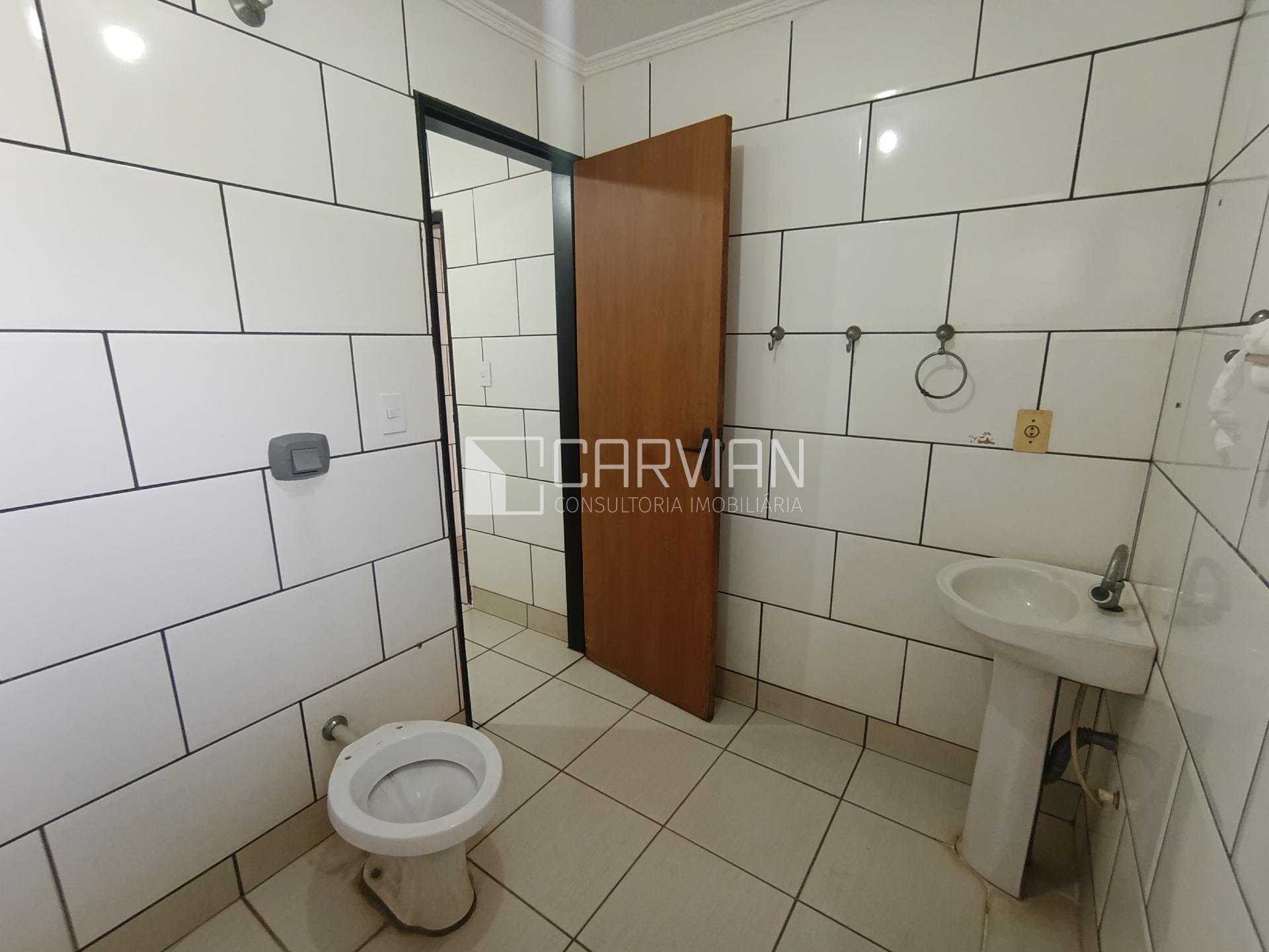 Casa à venda com 3 quartos, 2 banheiros, 2 vagas e 170m² no Adelino Simioni, Ribeirão Preto (SP) — foto 6 de 24