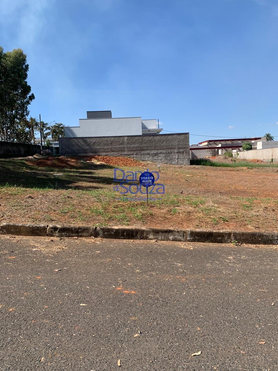 Terreno à venda com 440m² de terreno no Quintas do Lago, Araxá (MG) — foto 2 de 2
