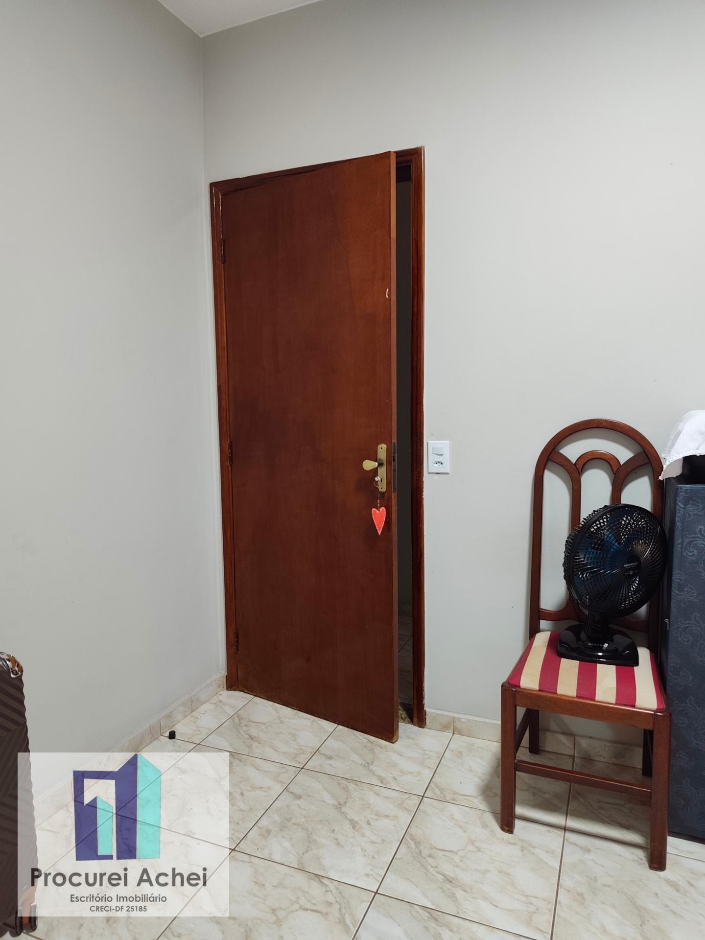 Casa à venda com 3 quartos, 1 suíte, 3 vagas e 200m² no Setor Residencial Leste (planaltina), Planaltina (DF) — foto 21 de 22
