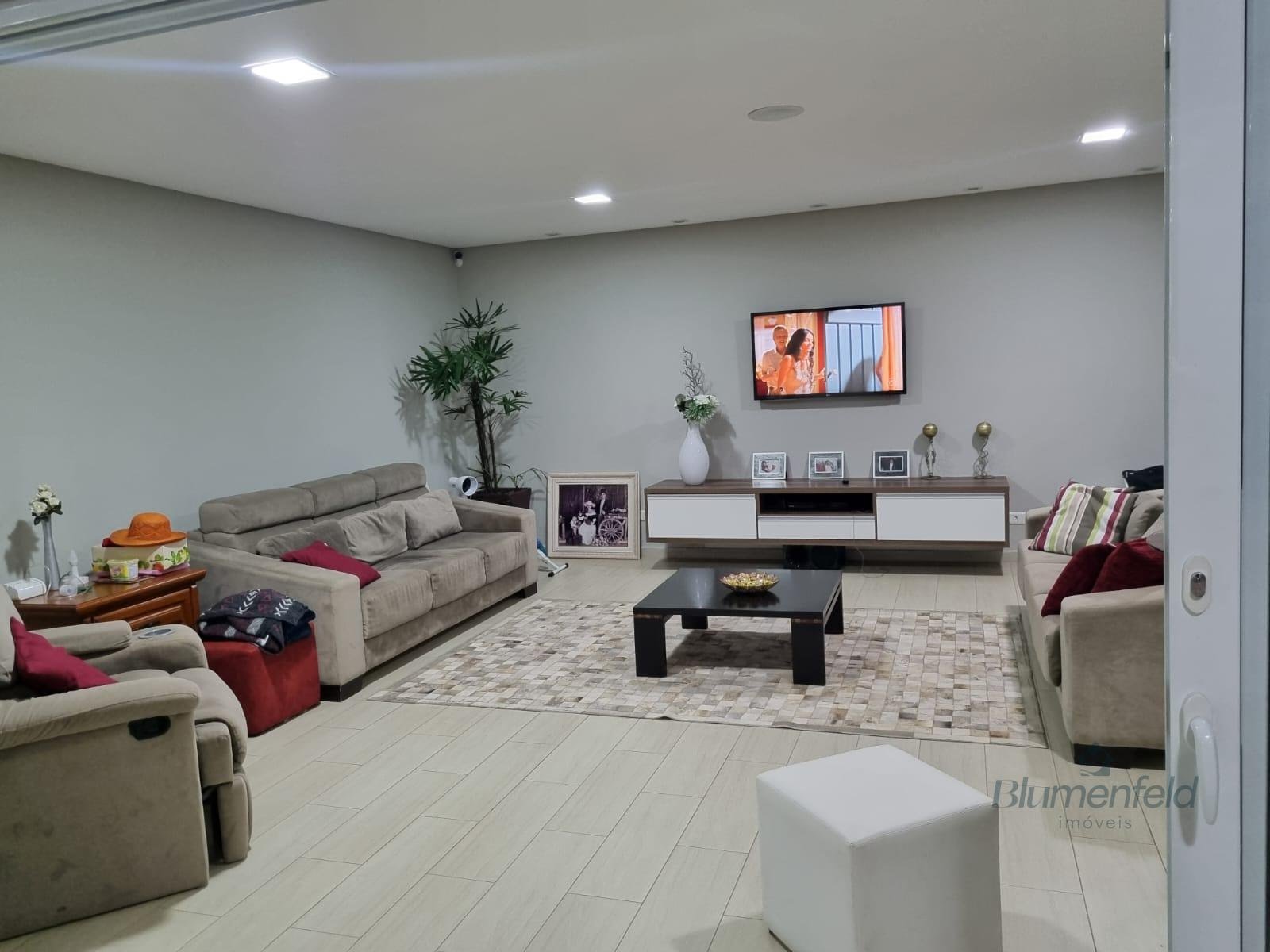 Casa à venda com 5 quartos, 5 banheiros e 465m² no Condomínio Arujazinho IV, Arujá (SP) — foto 7 de 30
