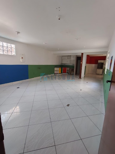 Casa com Sala Comercial em Forquilhinhas  -  São José