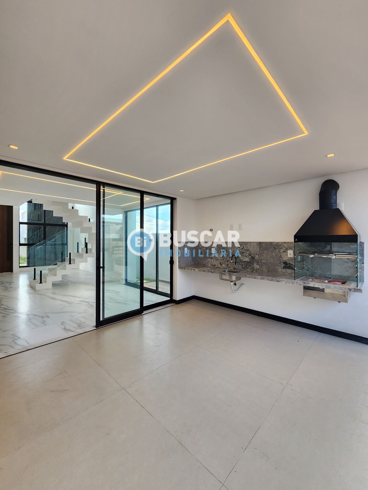 Casa à venda com 4 quartos, 4 suítes, 2 vagas e 252m² no Papagaio, Feira de Santana (BA) — foto 7 de 20