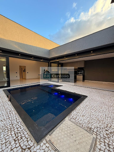 Casa à venda em Jardim Piratininga II, Franca | 3 suítes