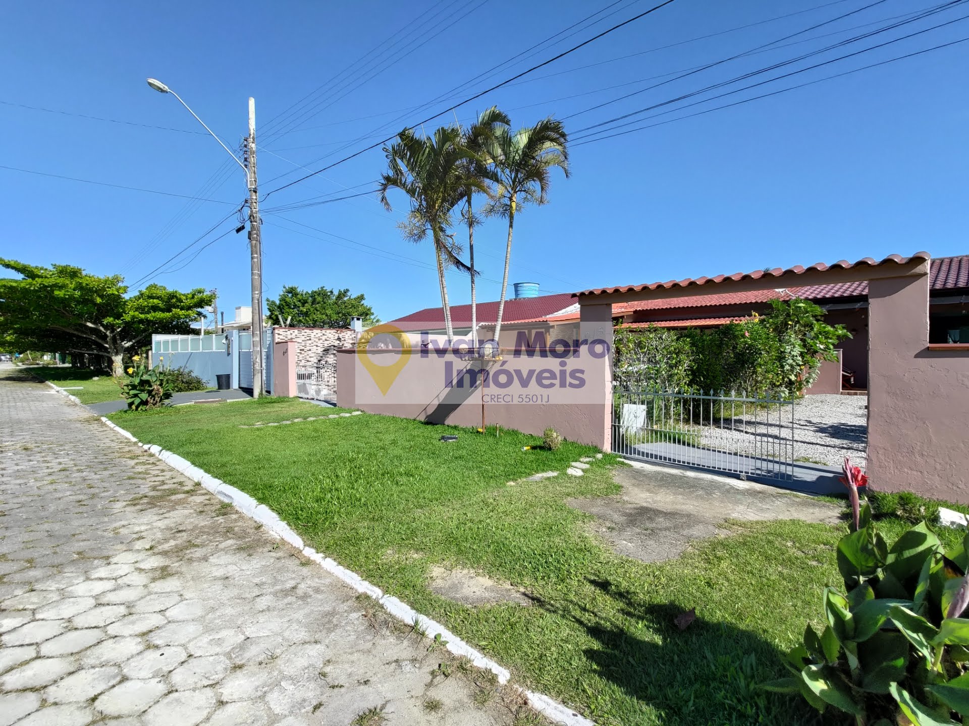 Casa para alugar com 1 banheiro, 1 vaga e 25m² no Daniela, Florianópolis (SC) — foto 2 de 28