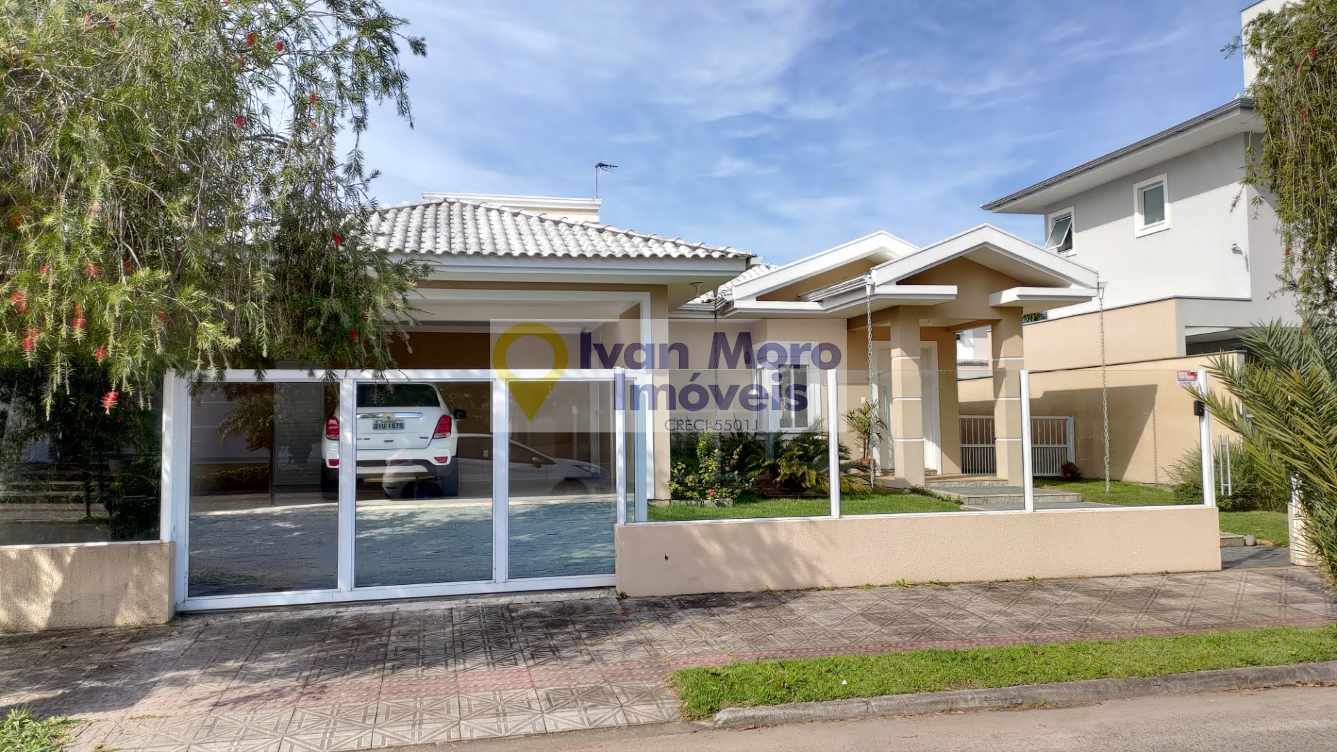 Casa à venda com 3 quartos, 4 banheiros, 2 vagas e 204m² no Cachoeira do Bom Jesus, Florianópolis — foto principal