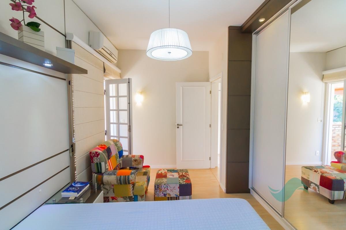 Casa à venda com 4 quartos, 1 suíte, 2 vagas e 630m² no Sambaqui, Florianópolis (SC) — foto 16 de 30