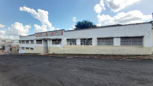 Prédio Inteiro em Centro  -  Adamantina