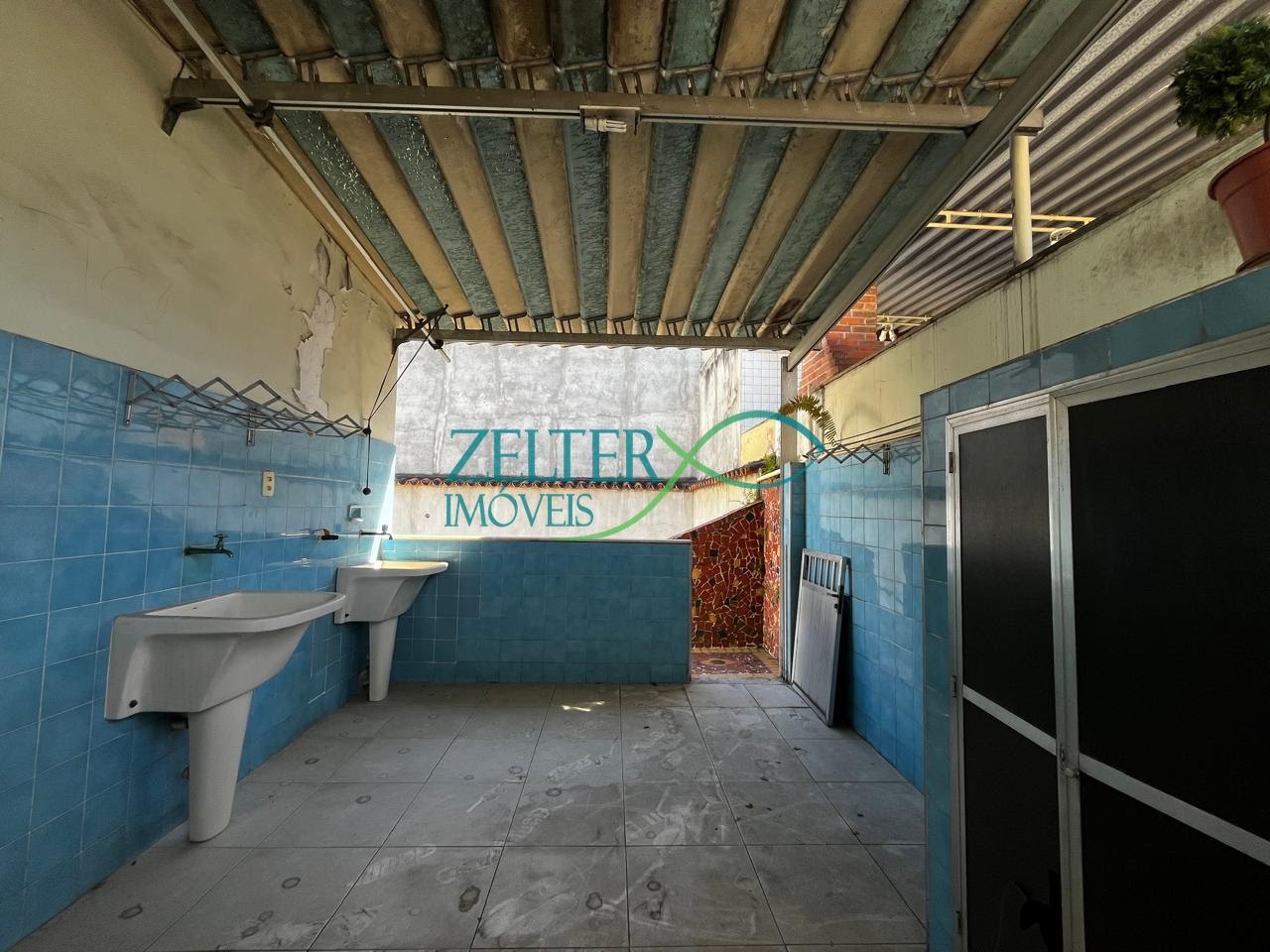 Casa à venda com 4 quartos, 2 banheiros, 5 vagas e 226m² no Vista Alegre, Rio de Janeiro (RJ) — foto 24 de 30