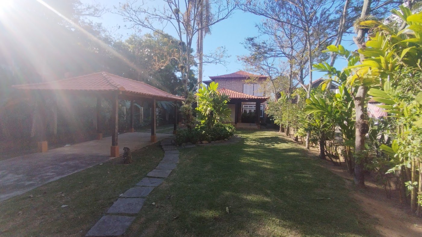 Casa à venda com 3 quartos, 3 banheiros, 2 vagas e 480m² no Costazul, Rio das Ostras — foto principal